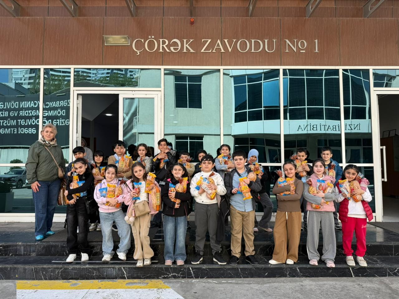 24 nömrəli məktəbin şagirdləri üçün infotur təşkil olunub